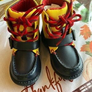 Toddlers polo shoes Sz 5